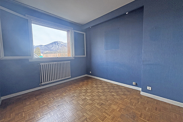 Appartement 4 pièces à rénover vue 4