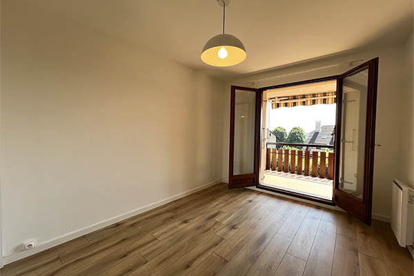 Appartement entièrement rénové vue 4