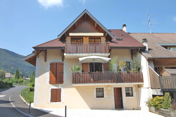Charmant 4 pièces dans maison