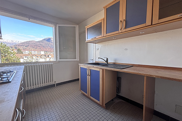 Appartement 2/3 pièces idéalement situé vue 4