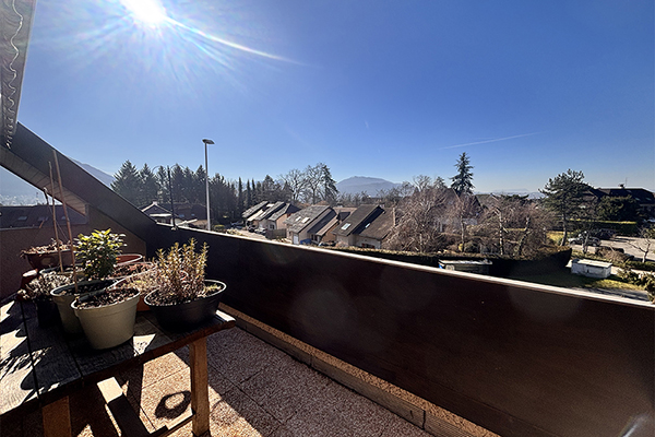 Appartement 3 pièces avec très belle vue dégagée