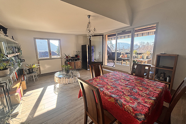 Appartement 3 pièces avec très belle vue dégagée vue 2