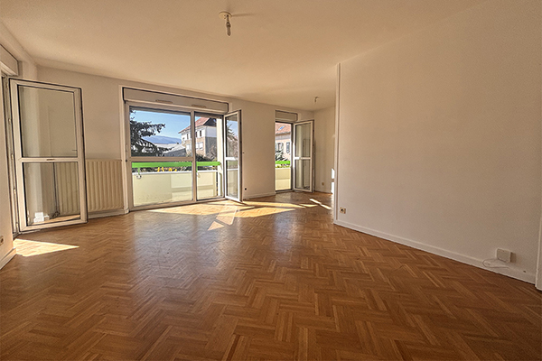 Appartement 4 pièces bien exposé vue 2