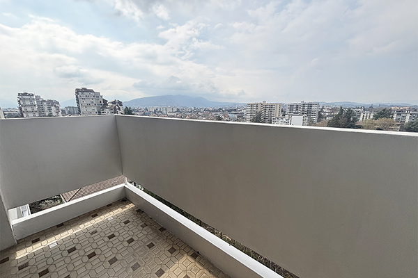 Appartement 2 pièces avec belle vue dégagée vue 1