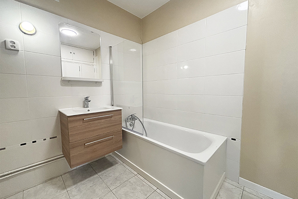 Appartement 2 pièces avec belle vue dégagée vue 5