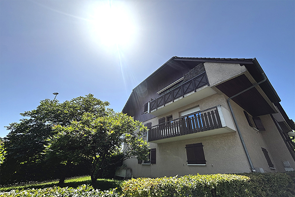 Appartement 3 pièces avec très belle vue dégagée vue 1