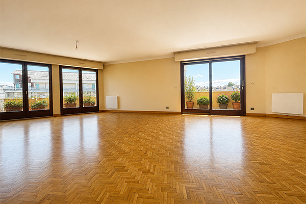 Vaste appartement 3 pièces vue 2