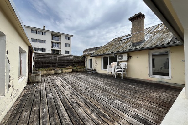 Vaste local commercial vue 5