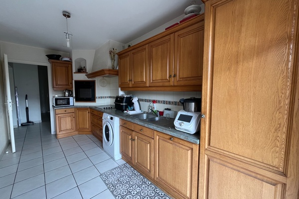 Vaste appartement 4 pièces vue 3