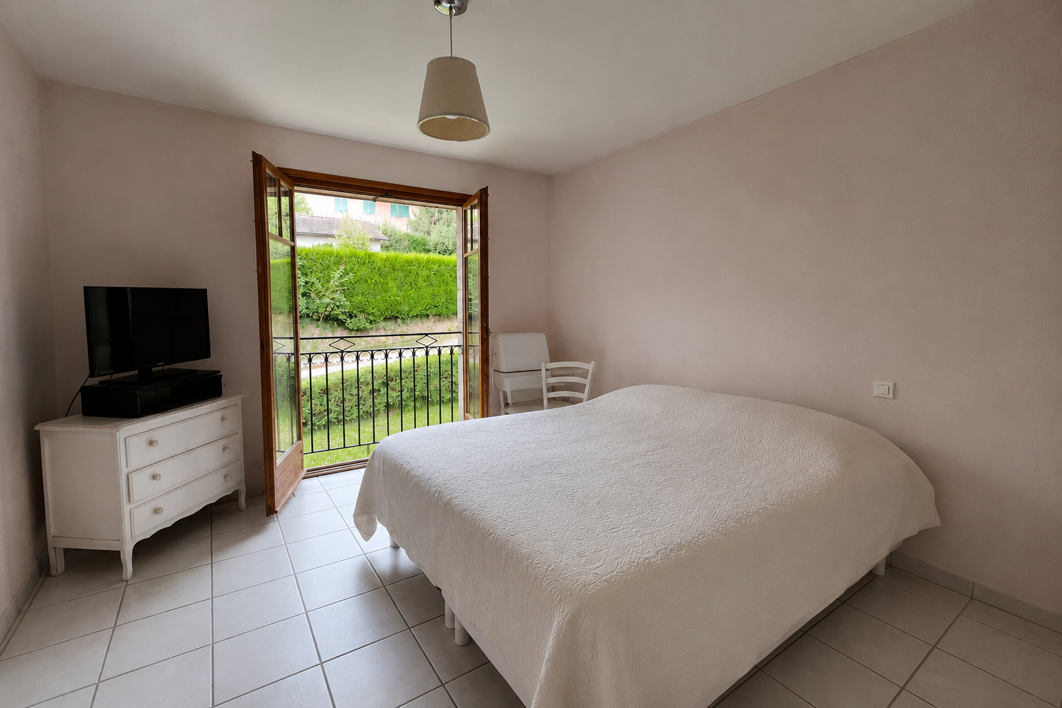 Vaste appartement 4 pièces vue 4