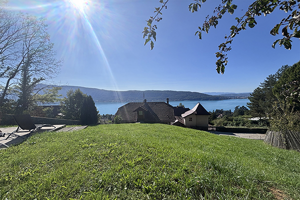 Maison dans un environnement unique